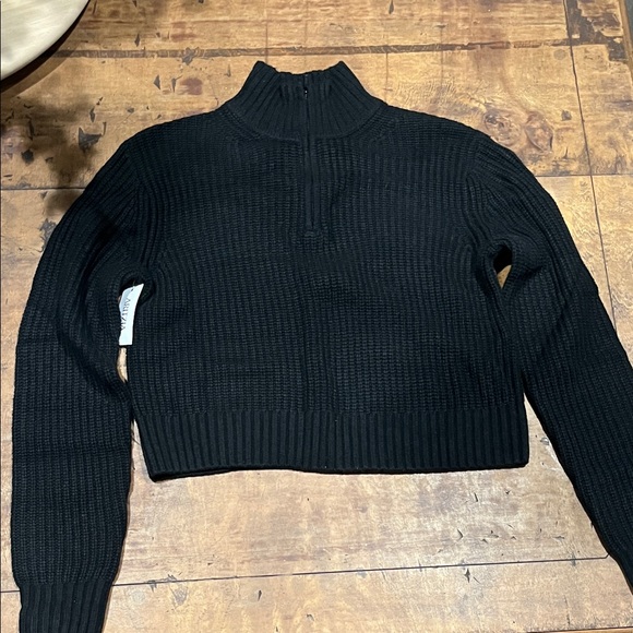 Aritzia Sweaters - Aritzia Black Ribbed Turtleneck Sweater